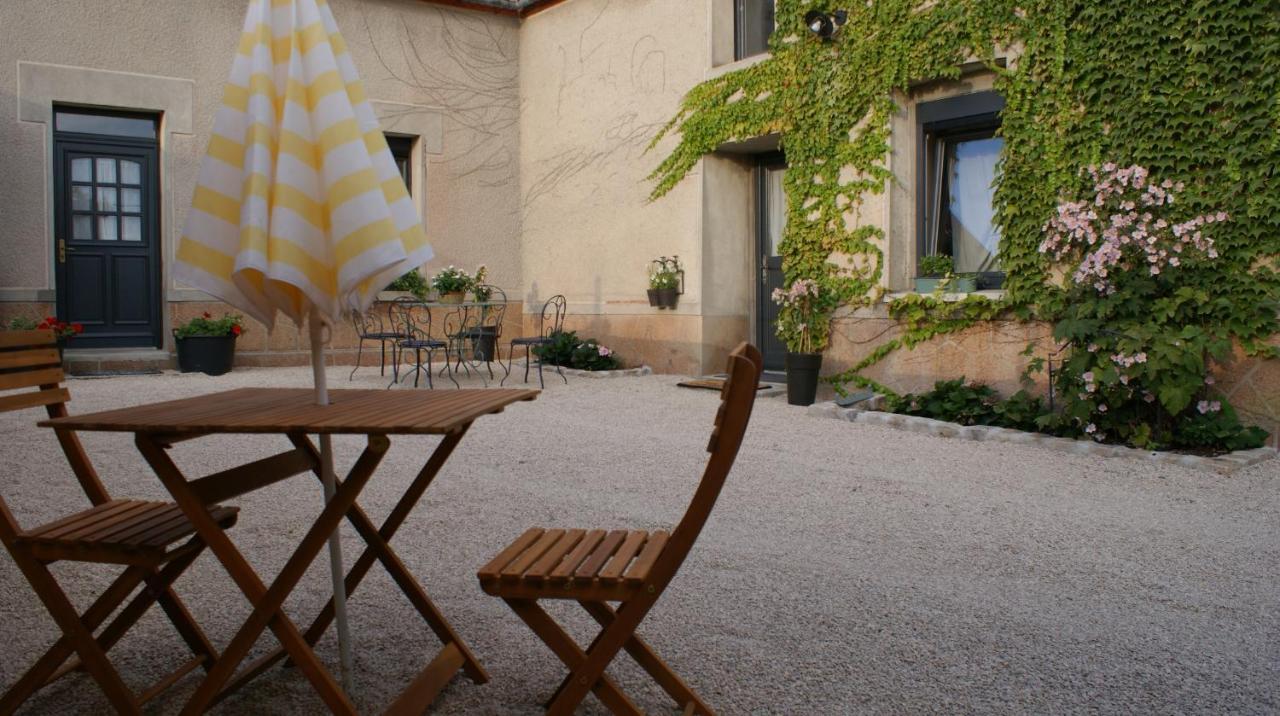 Les Dames-Jeannes Bed and Breakfast Chavot-Courcourt Exteriör bild