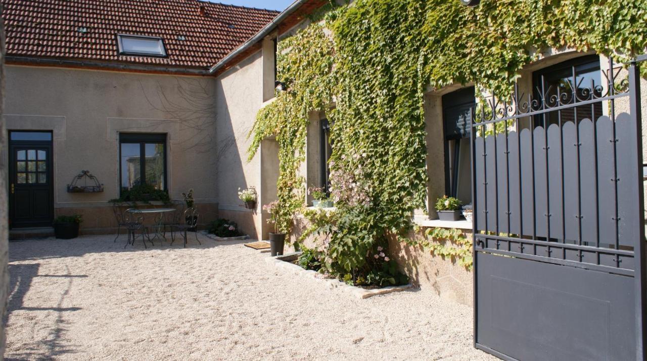 Les Dames-Jeannes Bed and Breakfast Chavot-Courcourt Exteriör bild